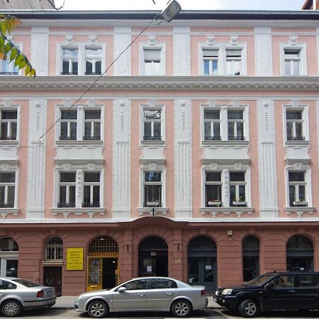 Cosy Studio Apartment With Airconditioner Budapest Eksteriør billede