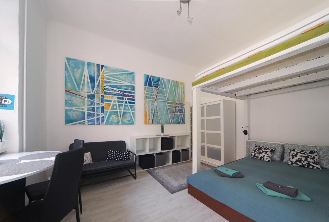 Cosy Studio Apartment With Airconditioner Budapest Eksteriør billede