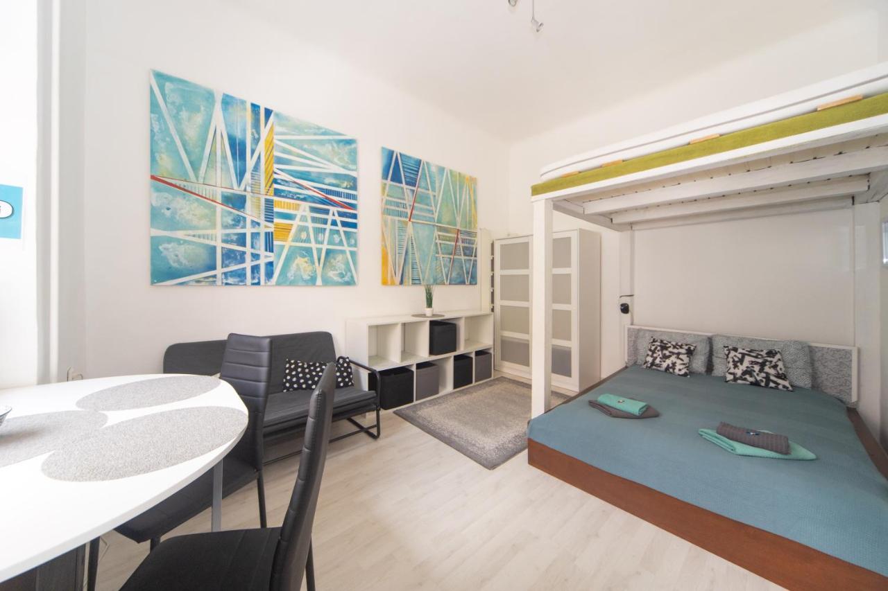 Cosy Studio Apartment With Airconditioner Budapest Eksteriør billede
